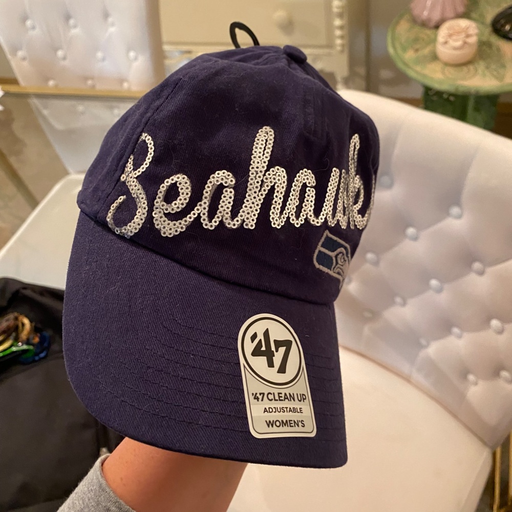 NWT Ladies Seahawks Hat